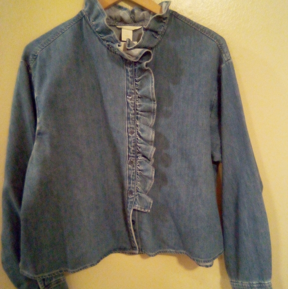 H&M Tops - H&M Shirt